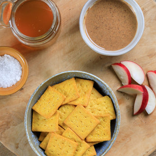 Organic Toasted Cheeze Crackers